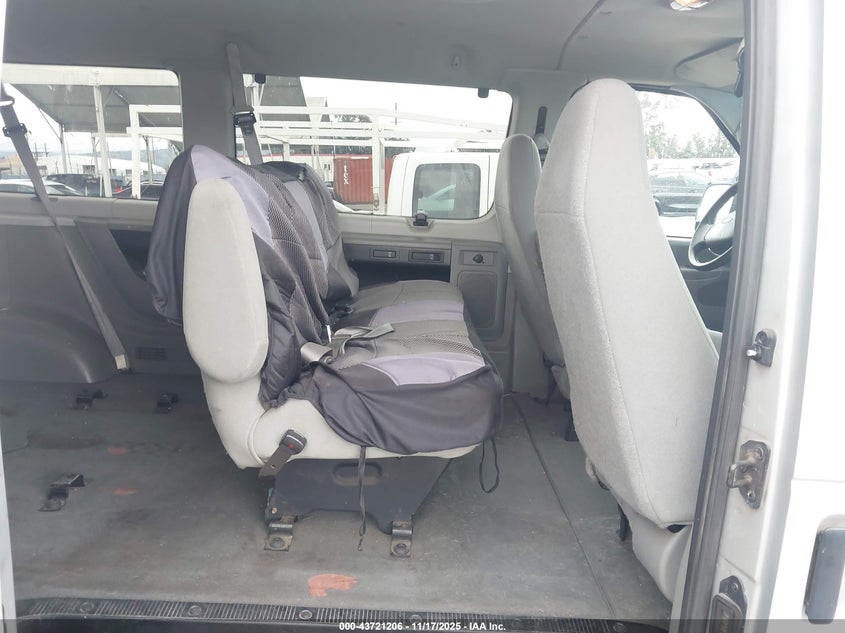 2005 Ford E-350 Super Duty Xl/Xlt VIN: 1FBSS31S35HB12695 Lot: 43721206