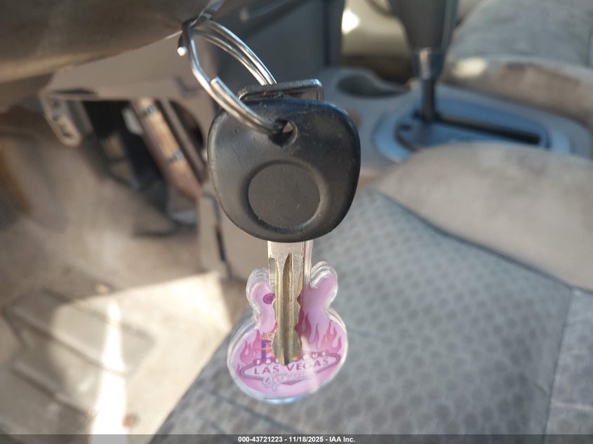 2005 Saturn Ion 2 VIN: 1G8AJ52F05Z130924 Lot: 43721223