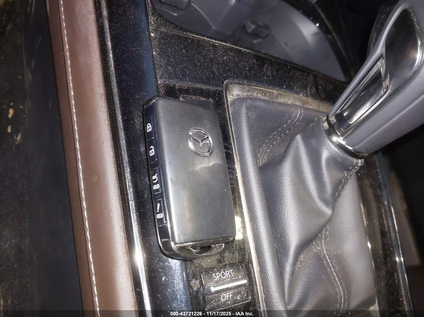 2024 Mazda Cx-30 2.5 S Premium Package VIN: 3MVDMBDM9RM707475 Lot: 43721226