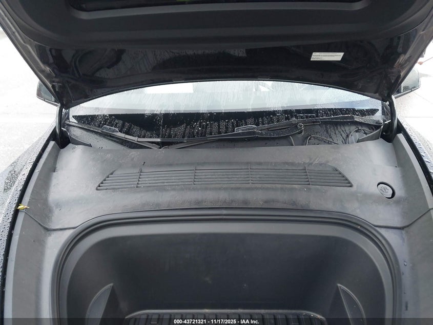 2023 Tesla Model Y Performance Dual Motor All-Wheel Drive VIN: 7SAYGDEF4PF847654 Lot: 43721321