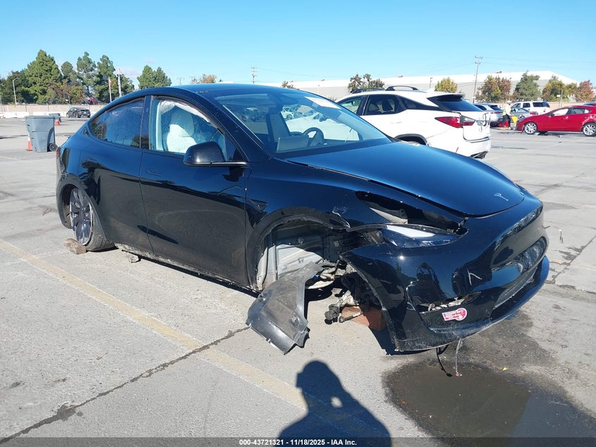 2023 Tesla Model Y Performance Dual Motor All-Wheel Drive VIN: 7SAYGDEF4PF847654 Lot: 43721321