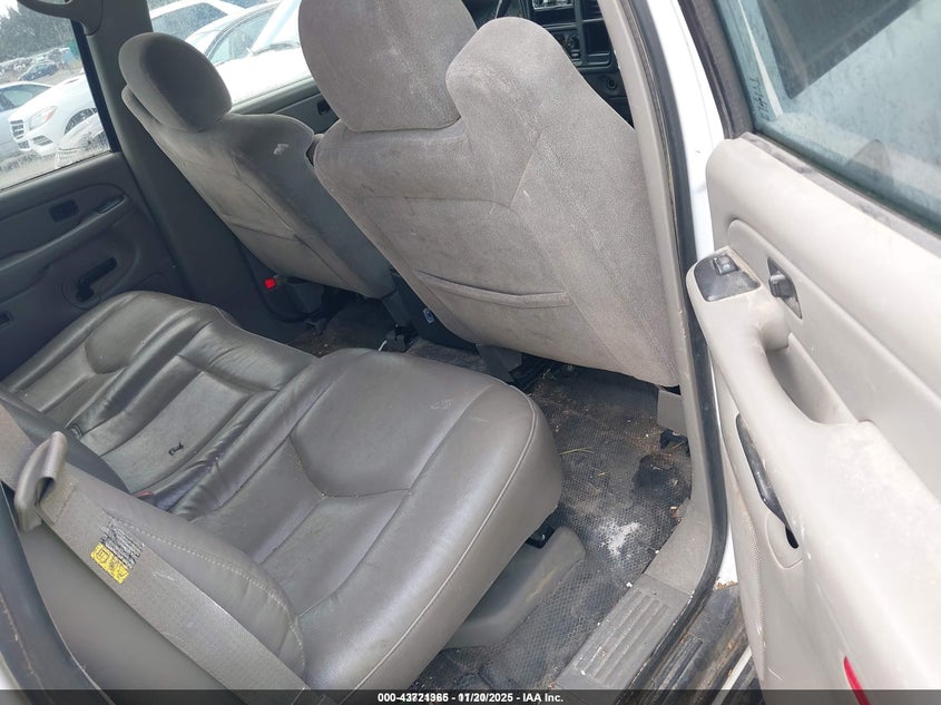 2004 Chevrolet Tahoe Ls VIN: 1GNEK13Z74J278448 Lot: 43721365