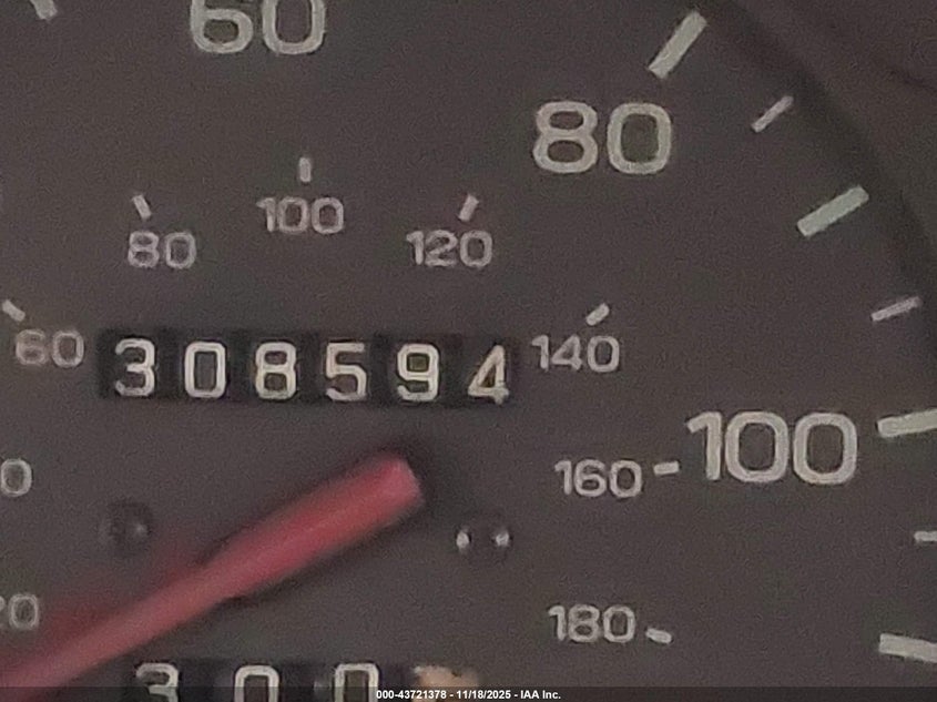 1997 Subaru Legacy Outback/Outback Limited VIN: 4S3BG6856V7607901 Lot: 43721378