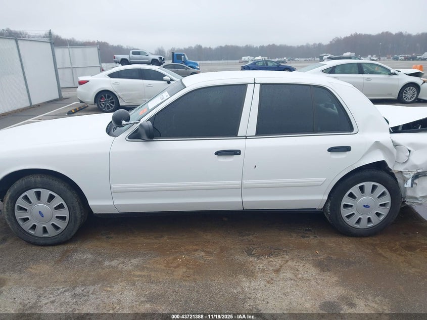 2009 Ford Crown Victoria Police/Police Interceptor VIN: 2FAHP71V79X112087 Lot: 43721388
