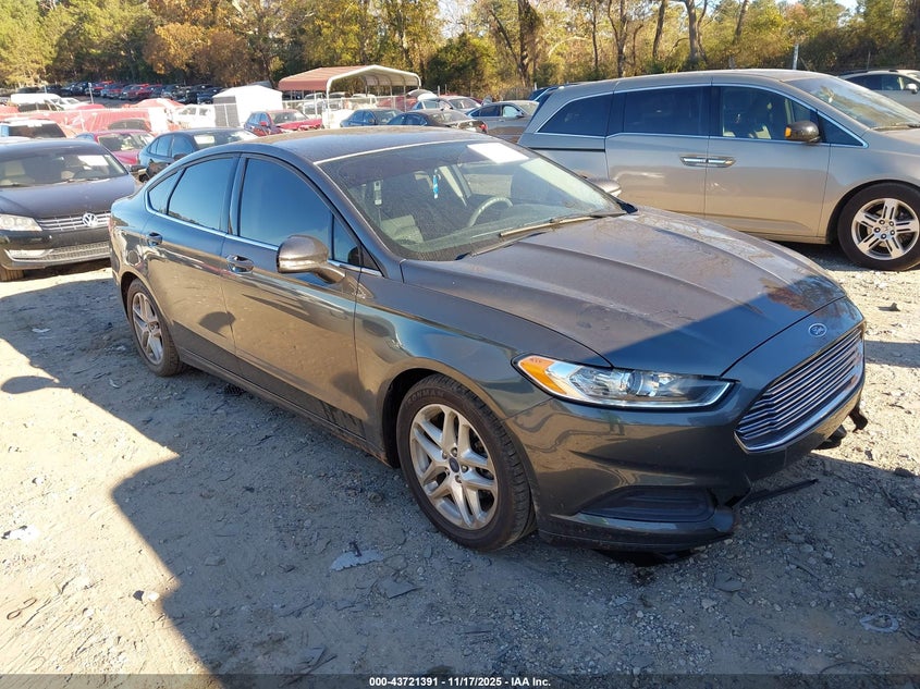 FORD FUSION SE