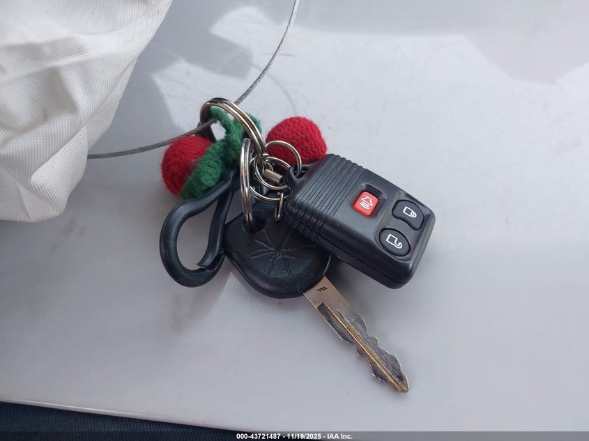 2005 Ford Escape Xlt VIN: 1FMYU931X5KB07421 Lot: 43721487