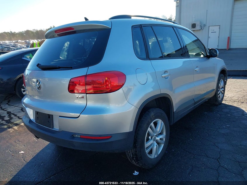WVGAV7AX9HK027199 2017 VOLKSWAGEN TIGUAN photo no. 4