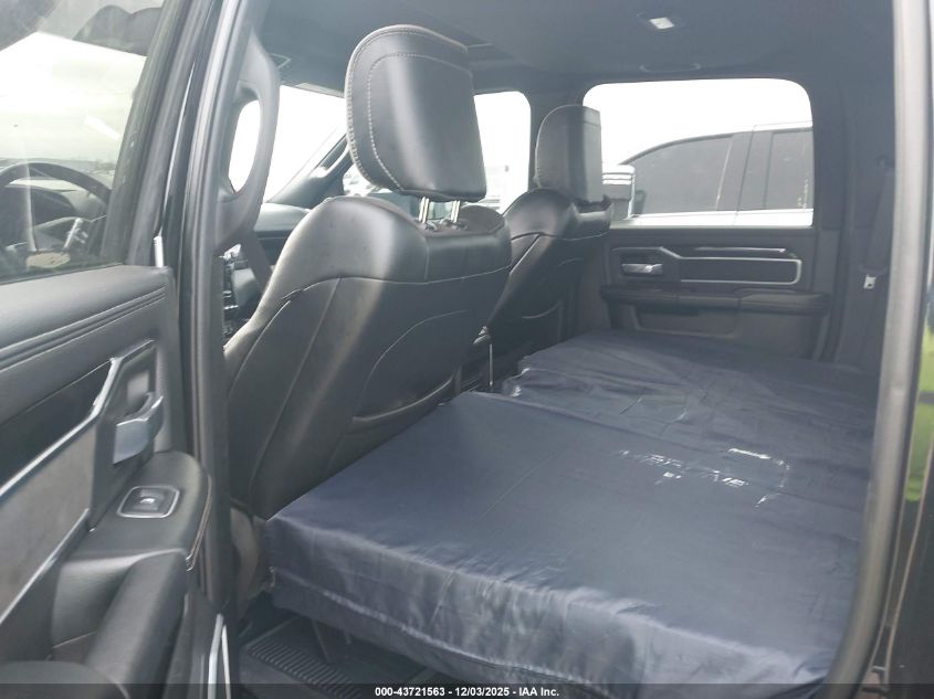 2022 Ram 3500 Laramie 4X4 8' Box VIN: 3C63RRJL8NG415917 Lot: 43721563