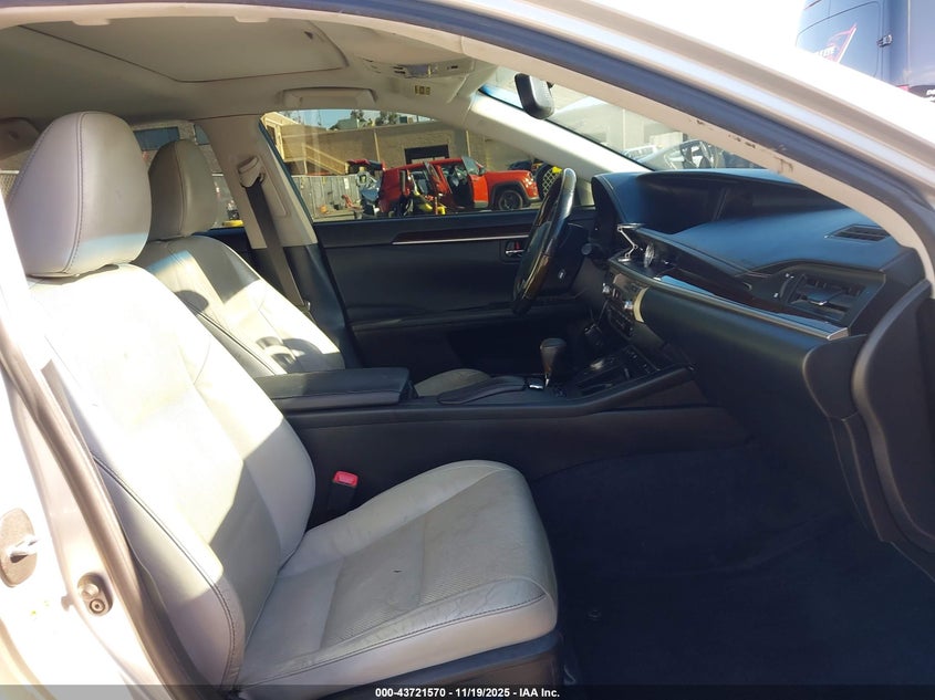 JTHBK1GG9F2192557 2015 LEXUS ES photo no. 5