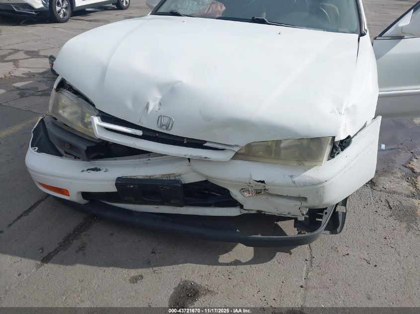 1994 Honda Accord Ex VIN: JHMCD5652RC042200 Lot: 43721670