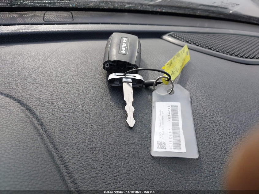 2024 Ram 2500 Big Horn 4X4 6'4 Box VIN: 3C6UR5DJ8RG366540 Lot: 43721680