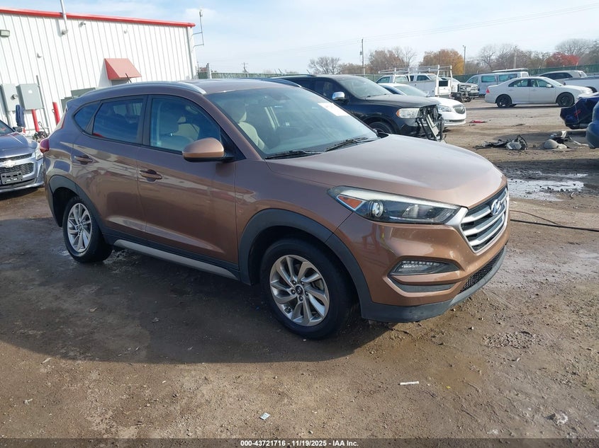 HYUNDAI TUCSON SE