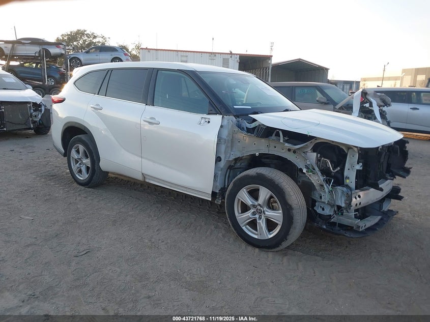 TOYOTA HIGHLANDER LE