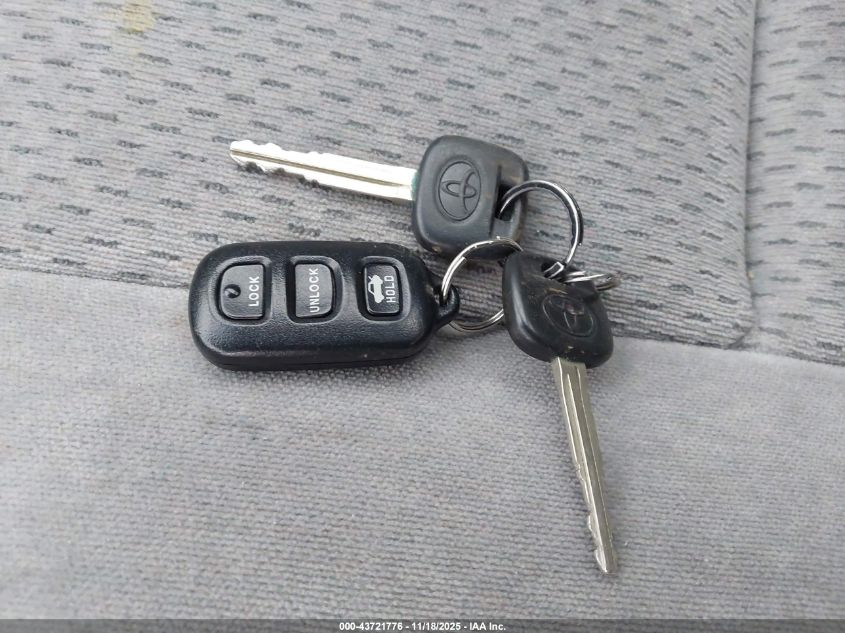 2004 Toyota Camry Le VIN: 4T1BE32K94U916647 Lot: 43721776