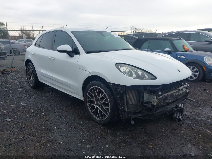 PORSCHE MACAN TURBO