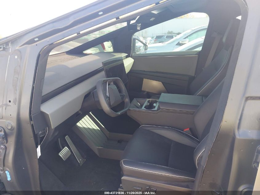 2025 Tesla Cybertruck - 7G2CEHED1SA069576
