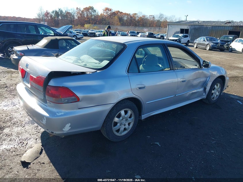 1HGCG66862A036167 2002 HONDA ACCORD photo no. 4