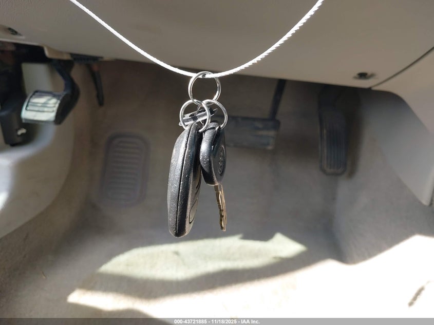 2007 Buick Lucerne Cxl VIN: 1G4HD572X7U184180 Lot: 43721885