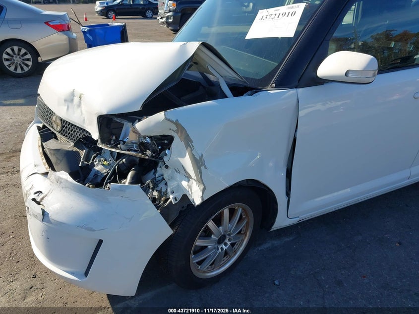 2008 Scion Xb VIN: JTLKE50E681015731 Lot: 43721910