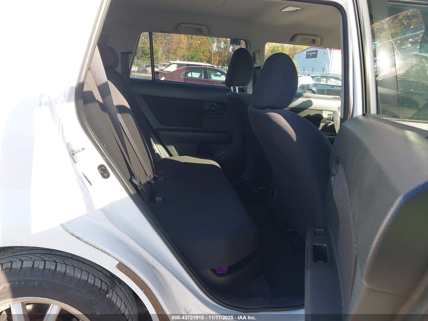 2008 Scion Xb VIN: JTLKE50E681015731 Lot: 43721910