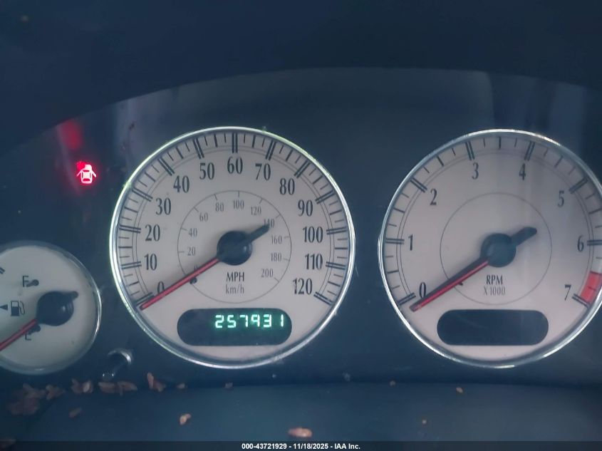 2003 Chrysler Town & Country Limited VIN: 2C8GT64L73R129701 Lot: 43721929