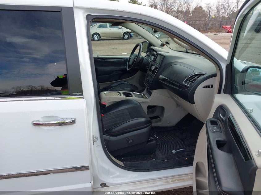 2C4RC1CG7ER224943 2014 CHRYSLER TOWN & COUNTRY photo no. 5