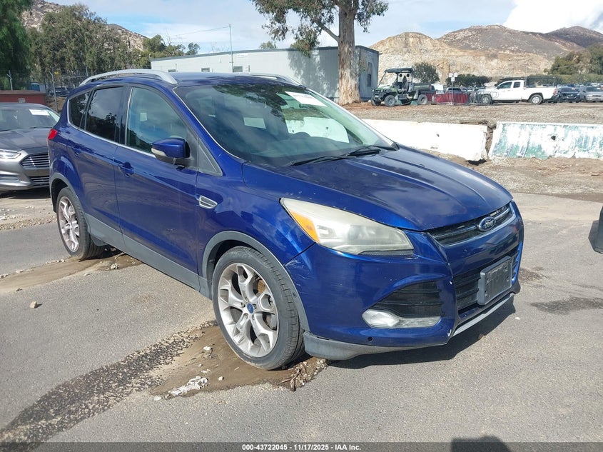 FORD ESCAPE TITANIUM