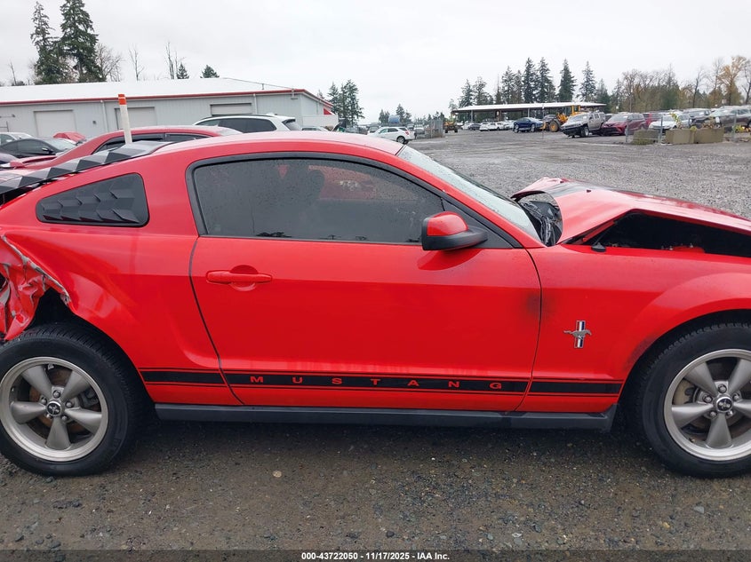 2006 Ford Mustang V6 VIN: 1ZVHT80N765200032 Lot: 43722050
