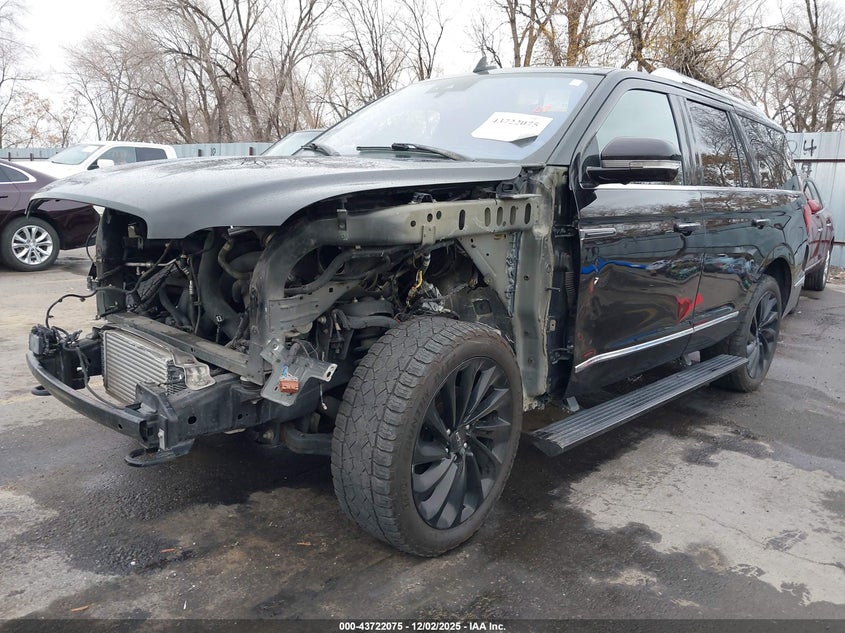 2020 LINCOLN NAVIGATOR auction photo 2