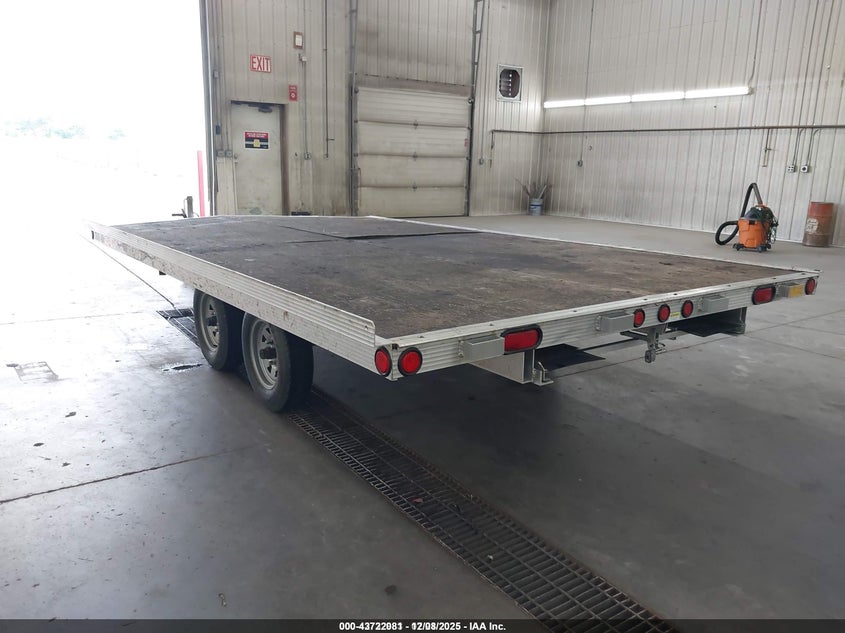 2009 TRITON SNOWBILE TRAILER auction photo 3