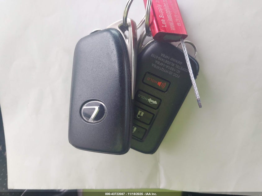 2016 Lexus Is 200T VIN: JTHBA1D28G5032987 Lot: 43722087