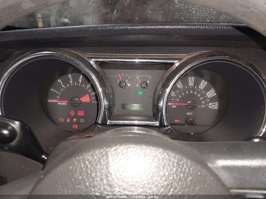 2007 Ford Mustang V6 Deluxe/V6 Premium VIN: 1ZVFT80N675199352 Lot: 43722089