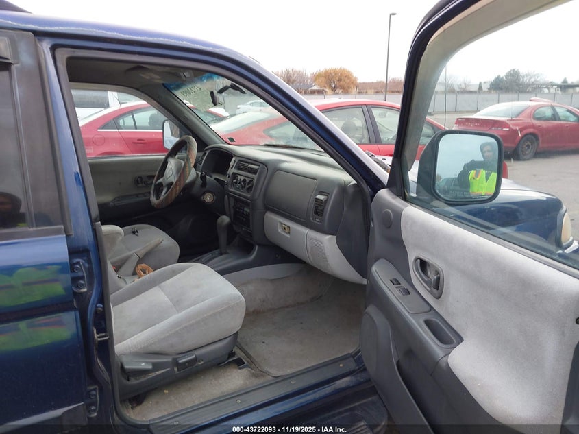 JA4LS21H01P051380 2001 MITSUBISHI MONTERO SPORT photo no. 5