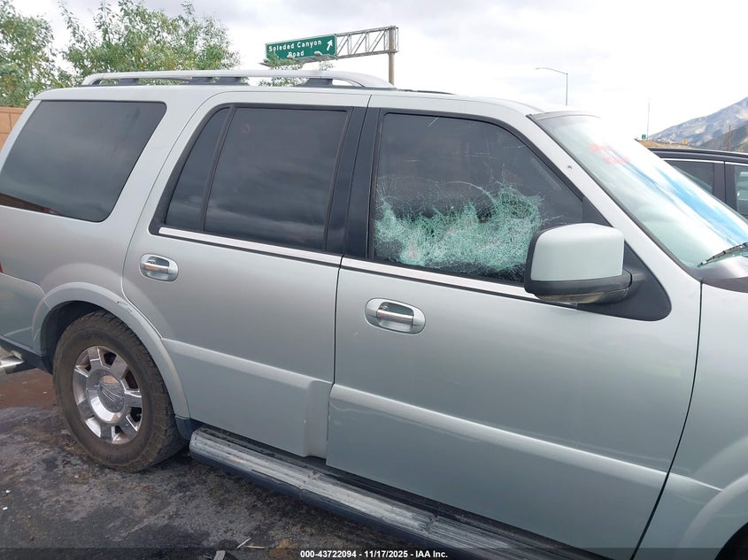 2005 Lincoln Navigator VIN: 5LMFU27515LJ01218 Lot: 43722094