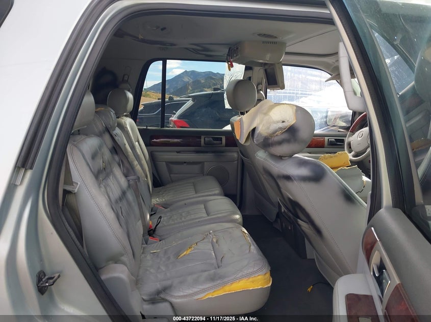 2005 Lincoln Navigator VIN: 5LMFU27515LJ01218 Lot: 43722094