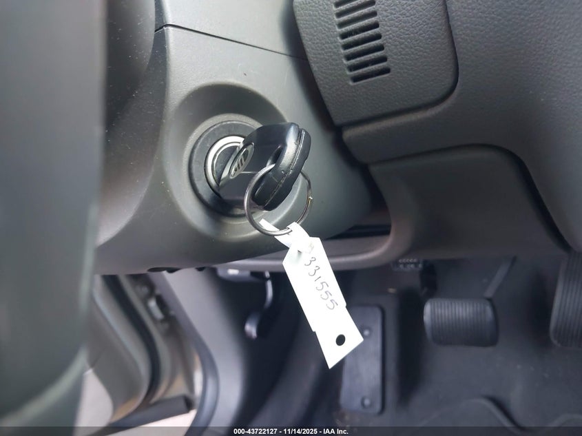 2008 Mercury Sable Premier VIN: 1MEHM42W48G614650 Lot: 43722127