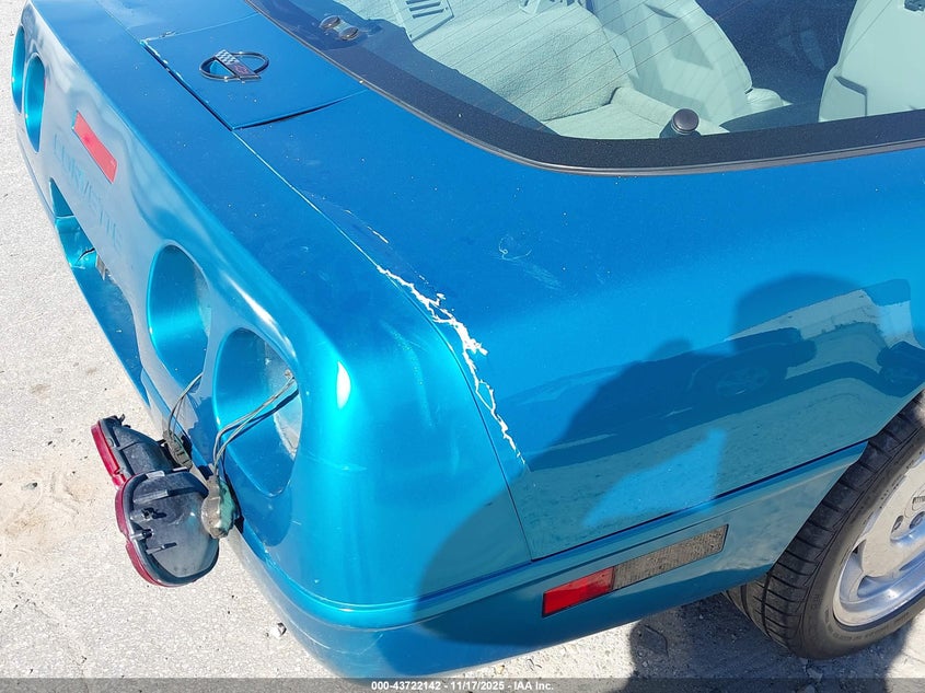 1993 Chevrolet Corvette VIN: 1G1YY23P1P5111372 Lot: 43722142