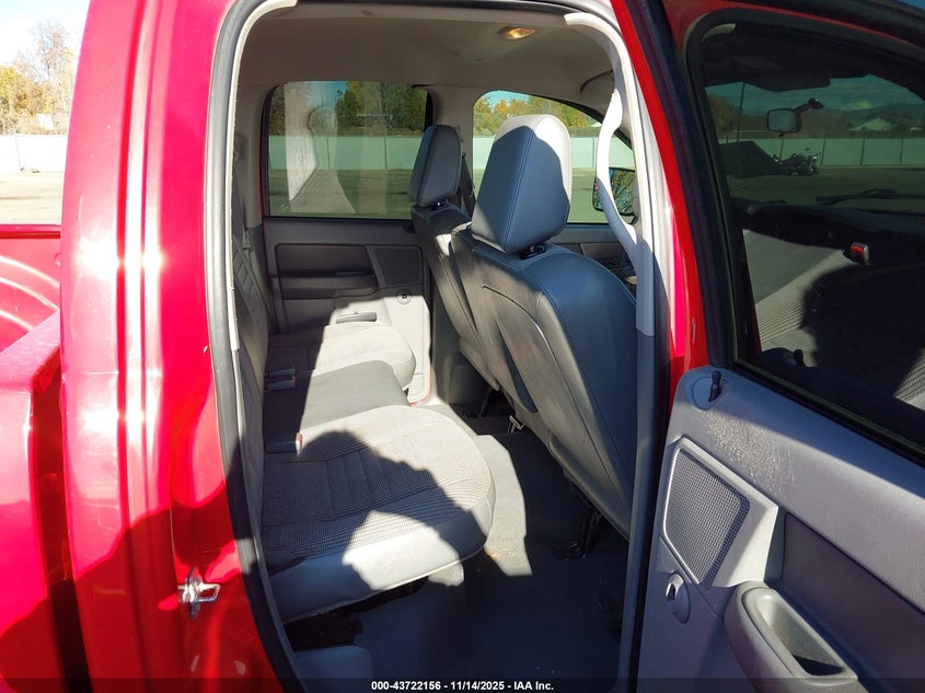 2008 Dodge Ram 1500 St/Sxt VIN: 1D7HU18218J233447 Lot: 43722156