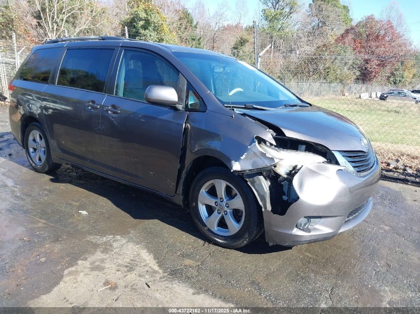 TOYOTA SIENNA LE V6