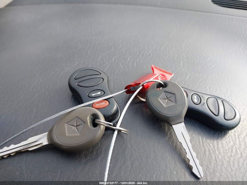 2000 Chrysler 300M VIN: 2C3HE66GXYH323916 Lot: 43722177