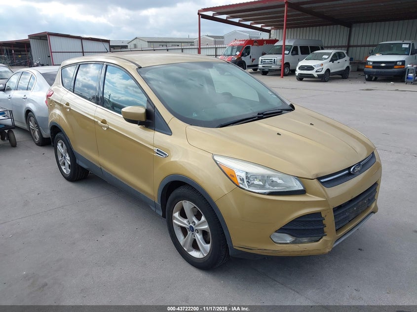 FORD ESCAPE SE