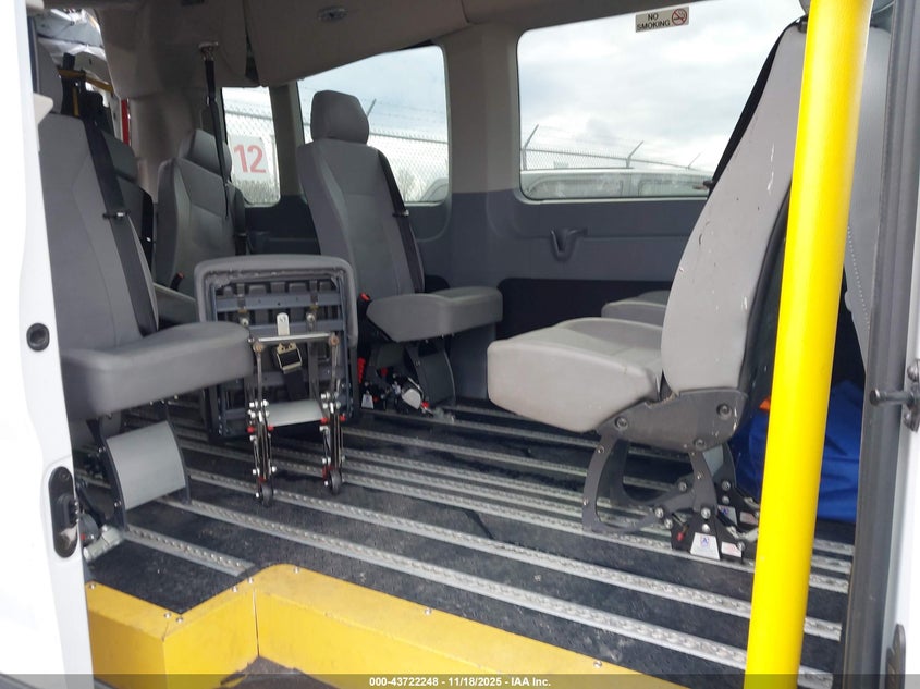 2018 Ford Transit-350 Xl VIN: 1FDZX2XM9JKB25877 Lot: 43722248