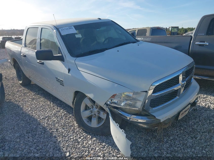 RAM 1500 TRADESMAN 4X4 5 7 BOX