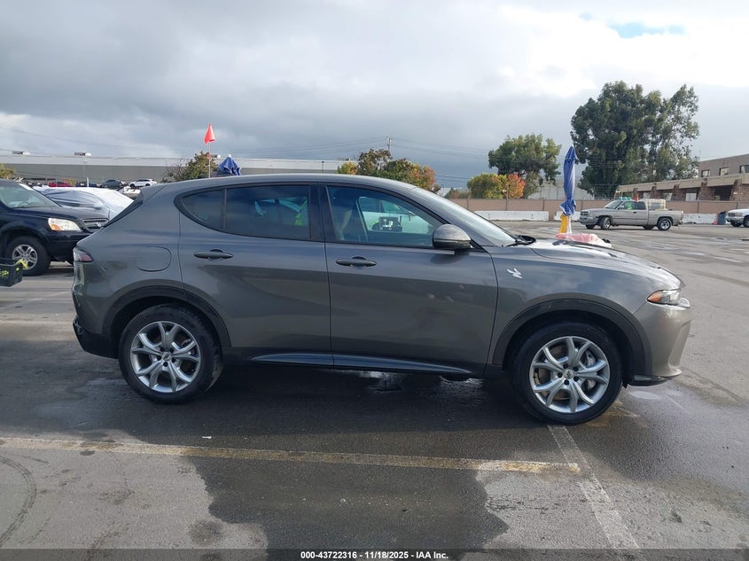 2024 Dodge Hornet R/T Eawd VIN: ZACPDFCW0R3A32080 Lot: 43722316