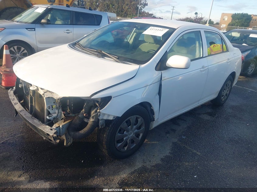 5YFBU4EEXDP218211 2013 TOYOTA COROLLA photo no. 2
