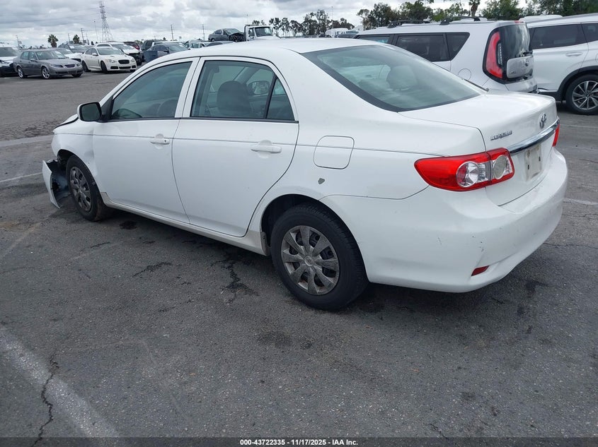5YFBU4EEXDP218211 2013 TOYOTA COROLLA photo no. 3