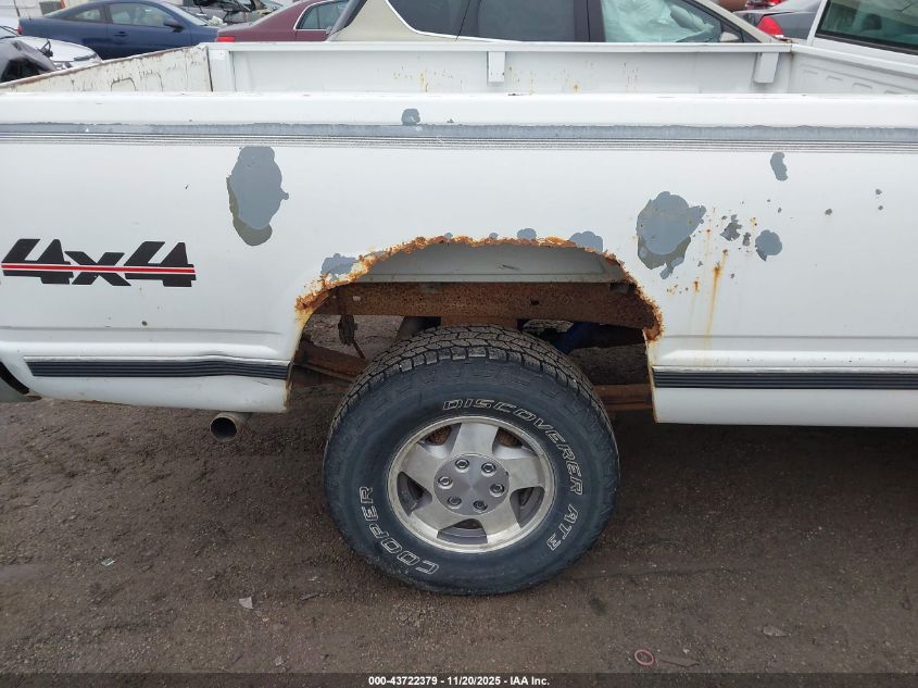 1994 Chevrolet Gmt-400 K1500 VIN: 1GCEK14K1RE102571 Lot: 43722379