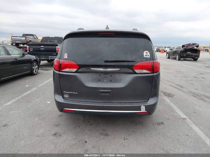 2018 Chrysler Pacifica Touring L Plus VIN: 2C4RC1EG4JR121759 Lot: 43722411