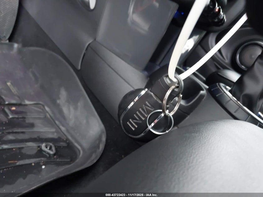 2015 Mini Hardtop Cooper VIN: WMWXM5C58FT941966 Lot: 43722423