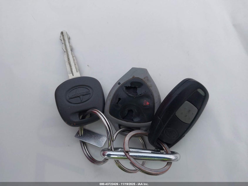 2005 Scion Tc VIN: JTKDE167350007148 Lot: 43722426